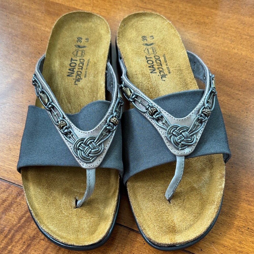 Naot Women's Sandals - Silver/Gray. New in box, size 39